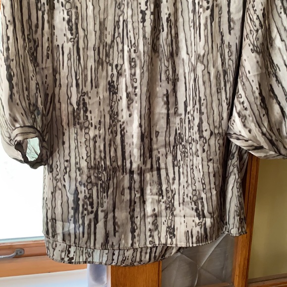 Anne Klein silky top - Picture 6 of 6